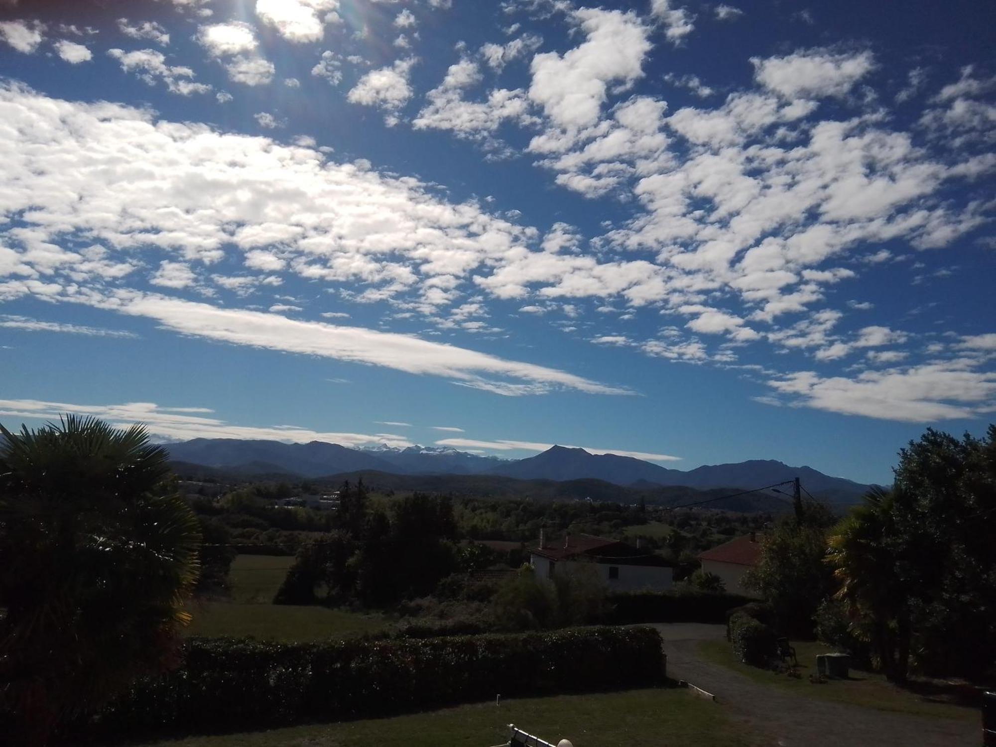 Pyrenees Vue Gite - Vues Fantastique, Parking Gratuit Sur Place & Piscine Saint Gaudens Eksteriør bilde